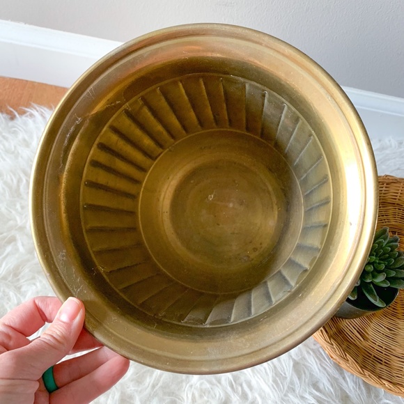 Large 9" Vintage Gold Brass Planter - Picture 2 of 6